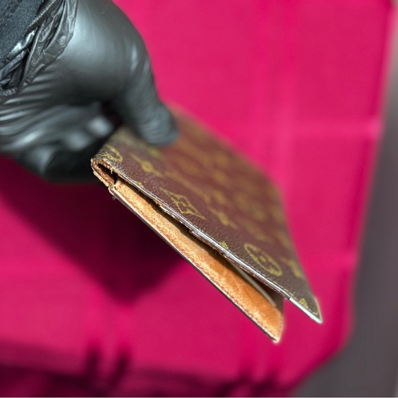 Louis Vuitton Monogram Wallet - Picture 4 of 4